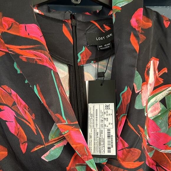 NWT ASOS Lost Ink wide leg jumpsuit with tie waist in abstract floral print XXS - Picture 11 of 16